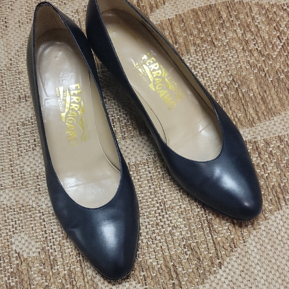 Salvatore Ferragamo Women's Dark Blue Leather Shoes